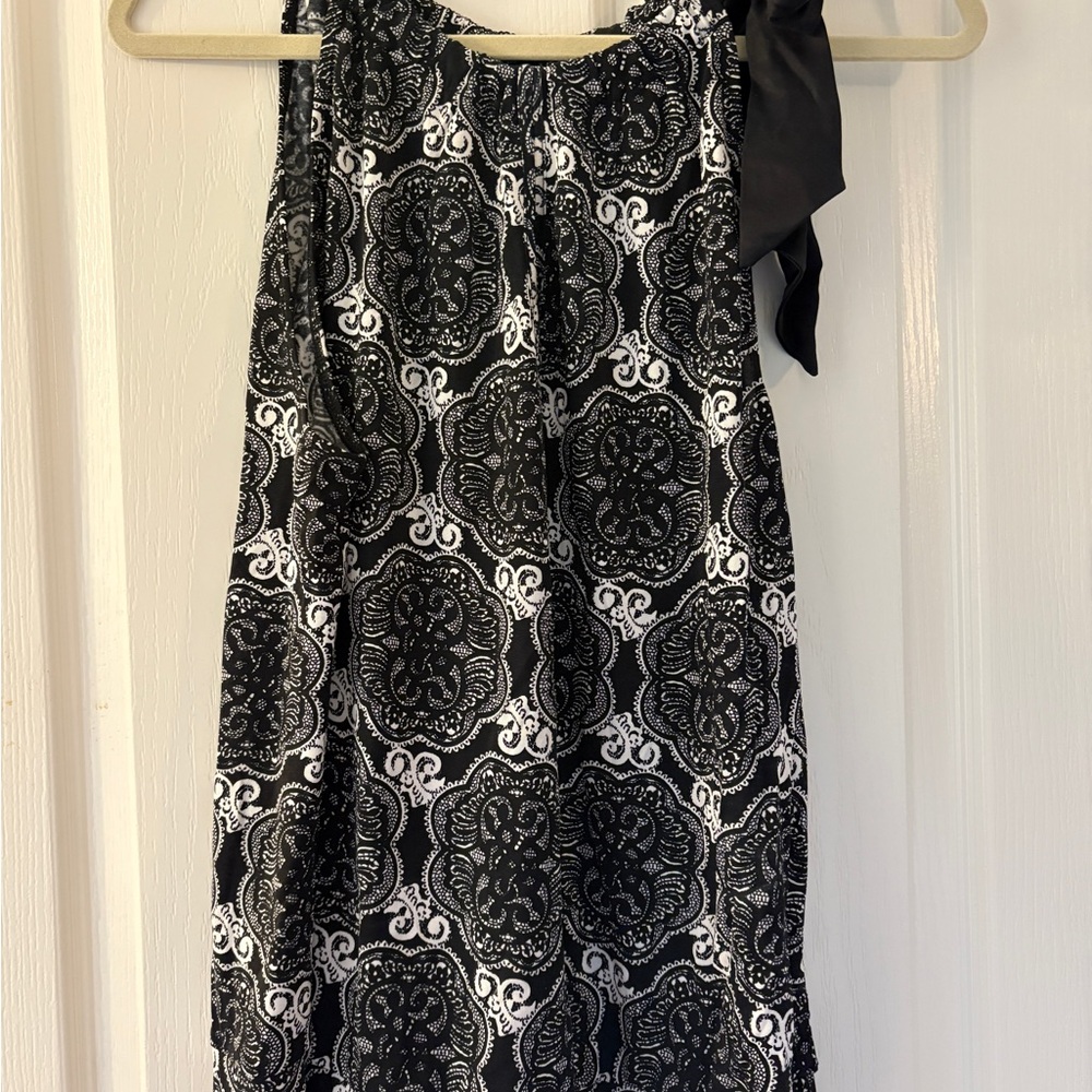 Chic Black and White Patterned Camisole with left shoulder bow